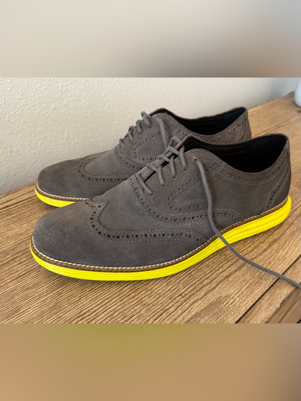 Cole Haan men’s LunarGrand gray Oxford wing tips dress shoes 10 M yellow soles